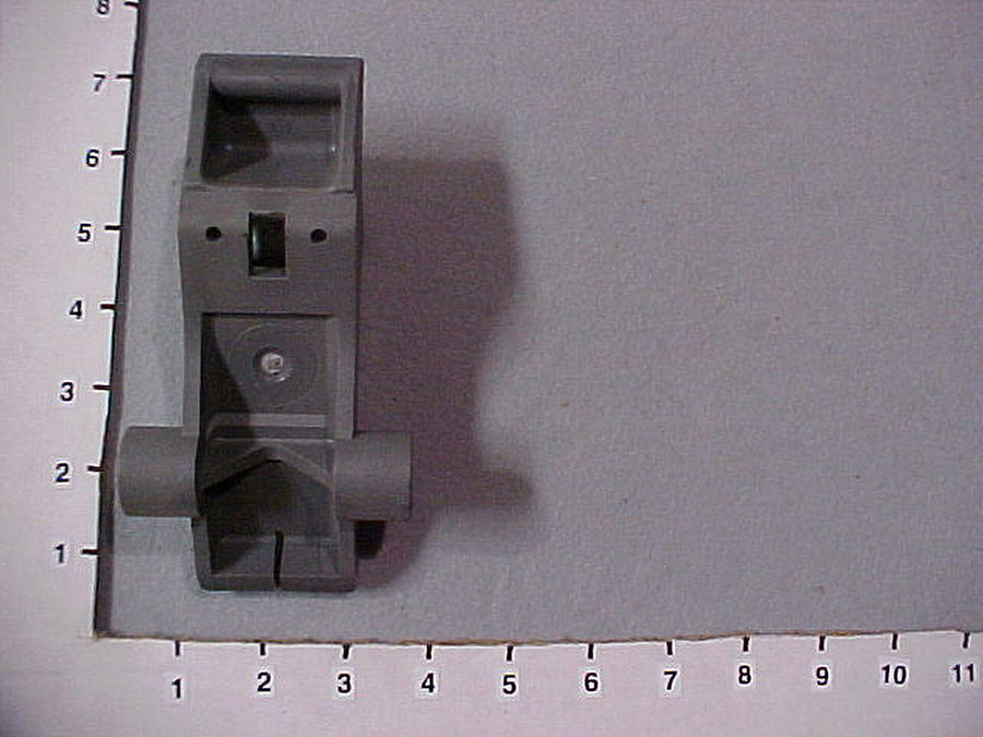 001-047784-F80 - Nozzle Hook, Gray